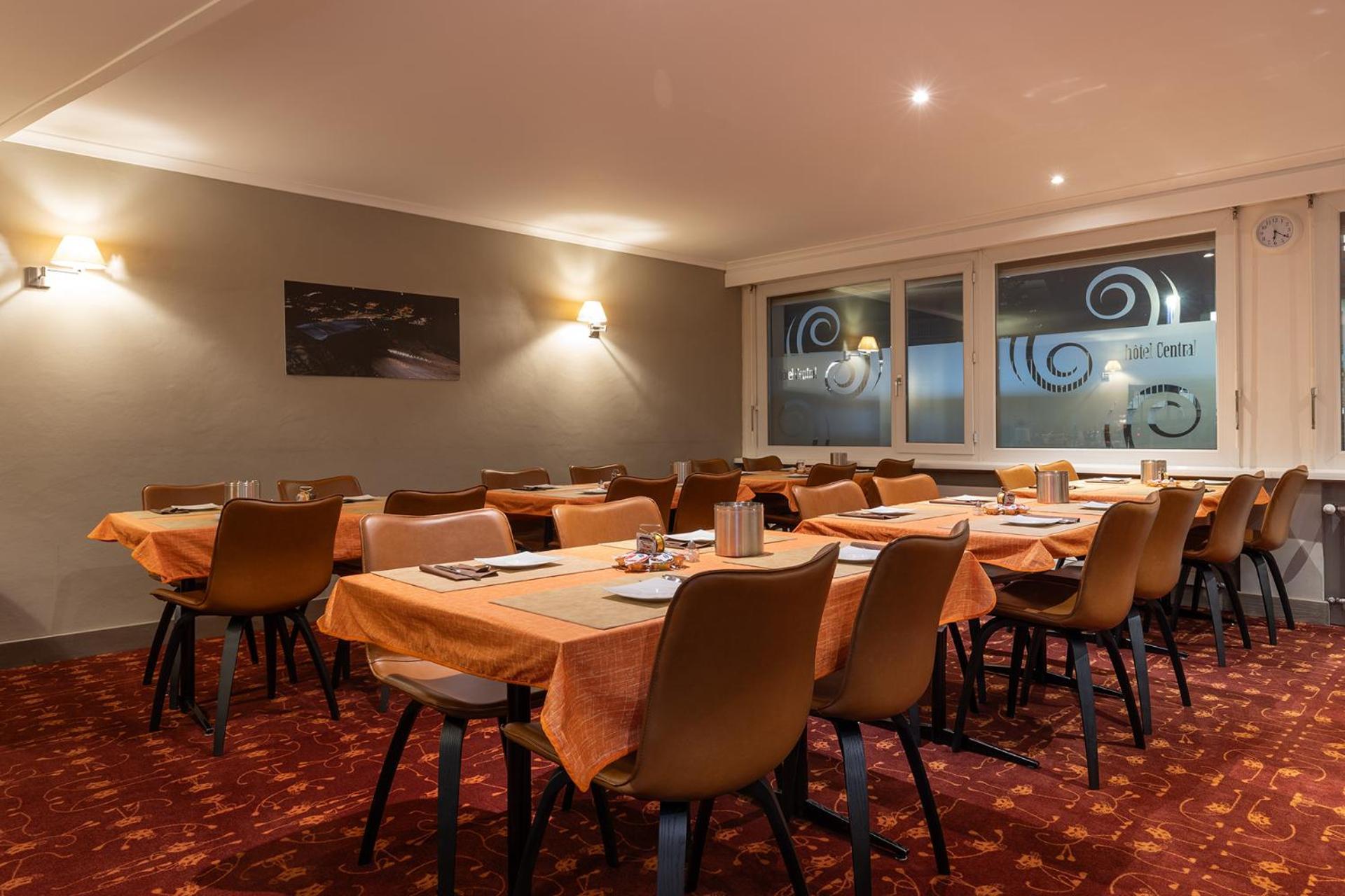 Hotel Central, Spa & Lounge Bar Кранс Монтана Екстериор снимка